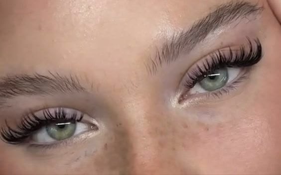 Eyeliner Effect Lashes