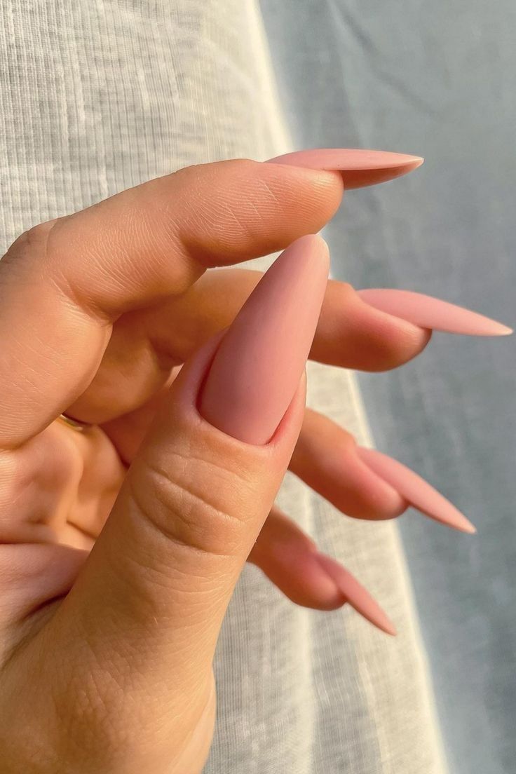 RUSSIAN GEL EXTENSION (LONG NAILS)
